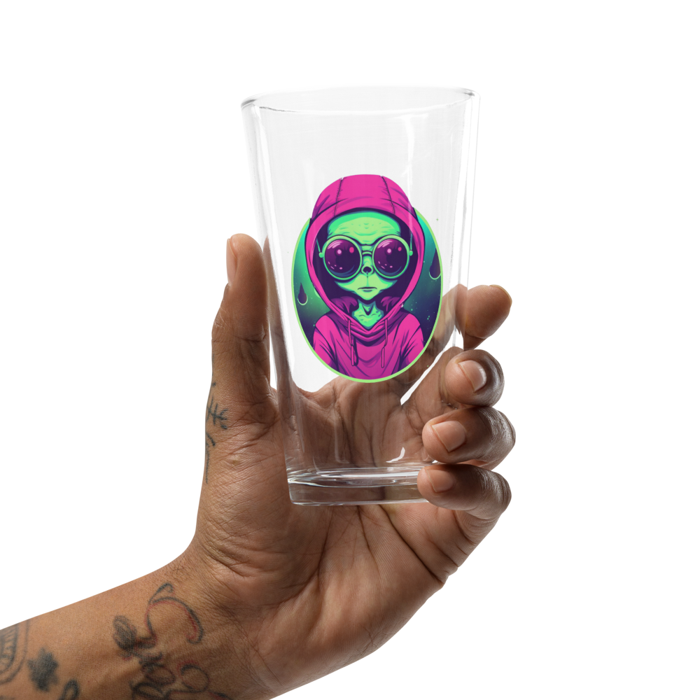 Alien Chad Shaker Pint Glass